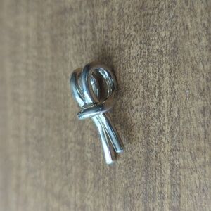 Tane sterling silver Knot